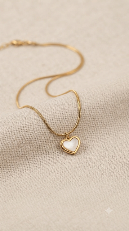 Minimalist Mother-of-Pearl Style Heart Pendant Snake Chain Necklace