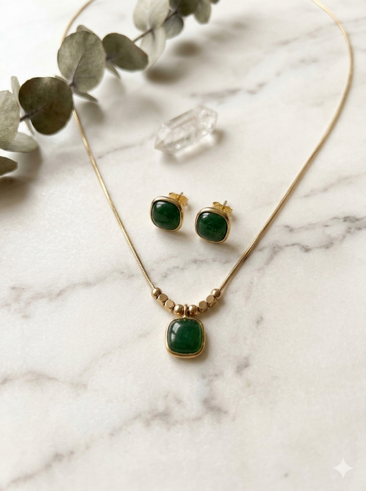 Emerald Green Cushion-Cut Cat's Eye Style Pendant Necklace & Stud Earrings Set