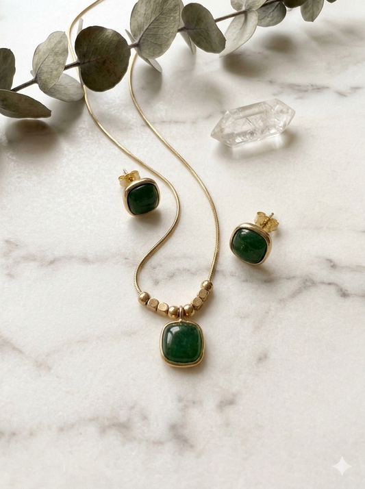 Emerald Green Cushion-Cut Cat's Eye Style Pendant Necklace & Stud Earrings Set