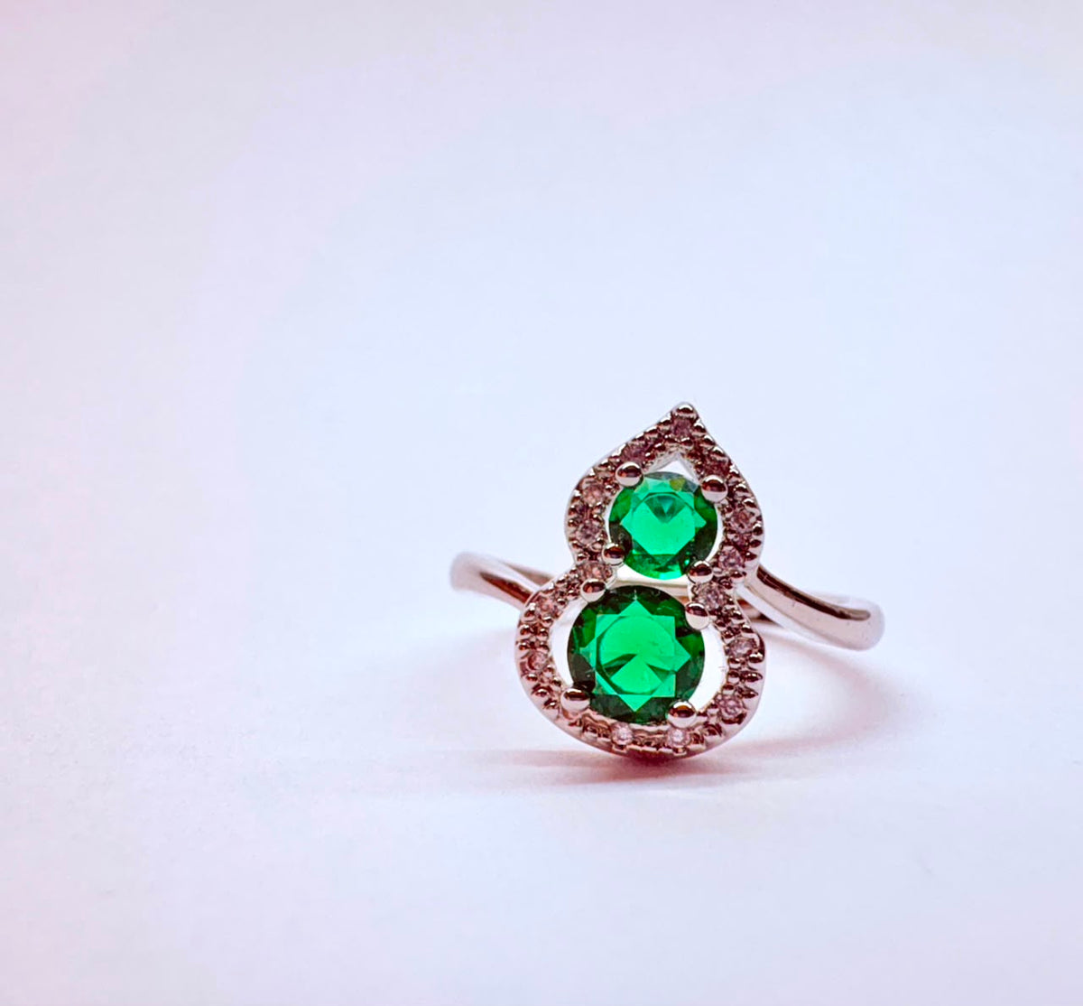 Emerald Embrace Dual Heart Anti-Tarnish Ring