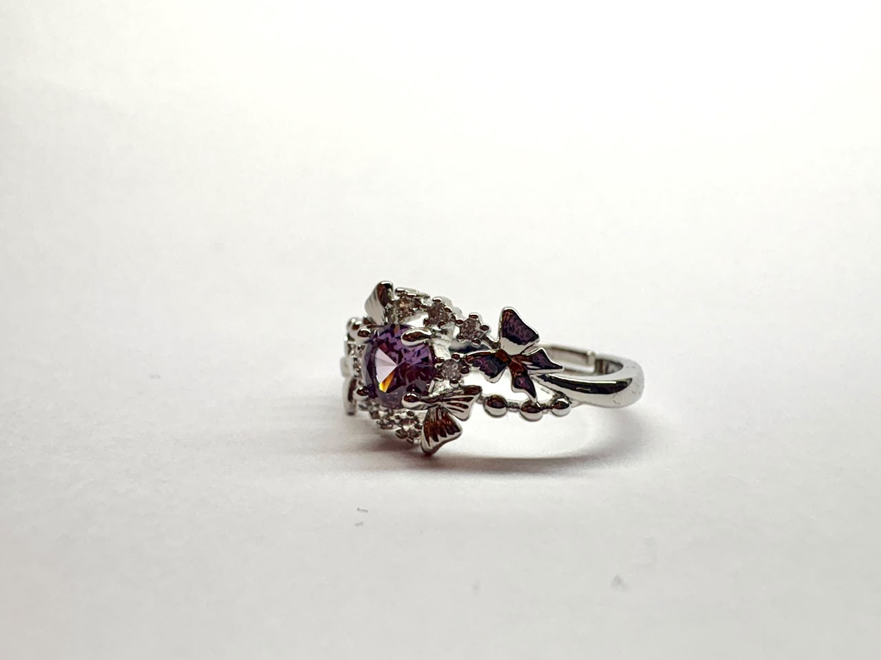 Empress Floral Filigree Amethyst Solitaire Ring